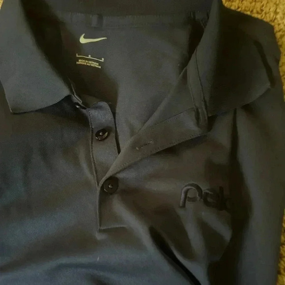 EUC lot of 4 golf polos and one quarter zip sweatshirt and 2 hats. Size Large. - Picture 4 of 7